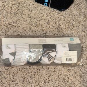Hudson Baby Moon and Stripes Socks Set